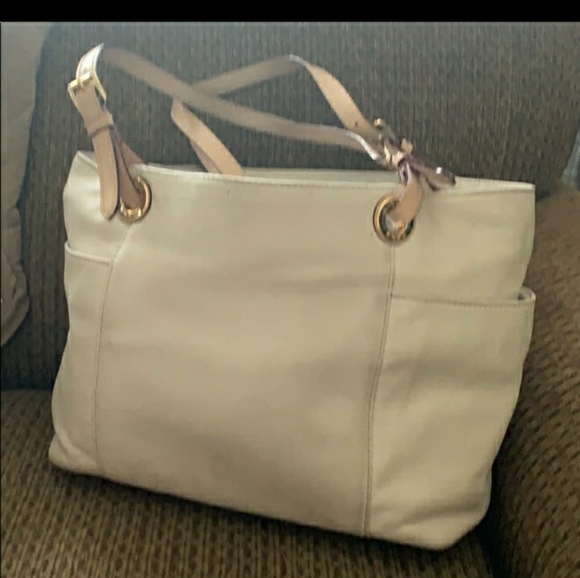 Michael Kors Handbags - PRICE DROP!!!  AUTHENTIC MICHAEL KORS